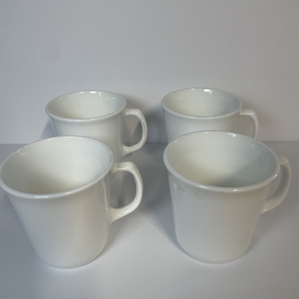 Set Of 4 Corning Corelle USA Winter Frost 8oz Coffee/Tea Cups.